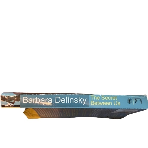 The Secret Between Us by Barbara Delinsky - Picture 4 of 9